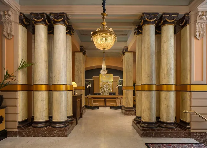 Hotel Des Indes - The Leading Hotels Of The World